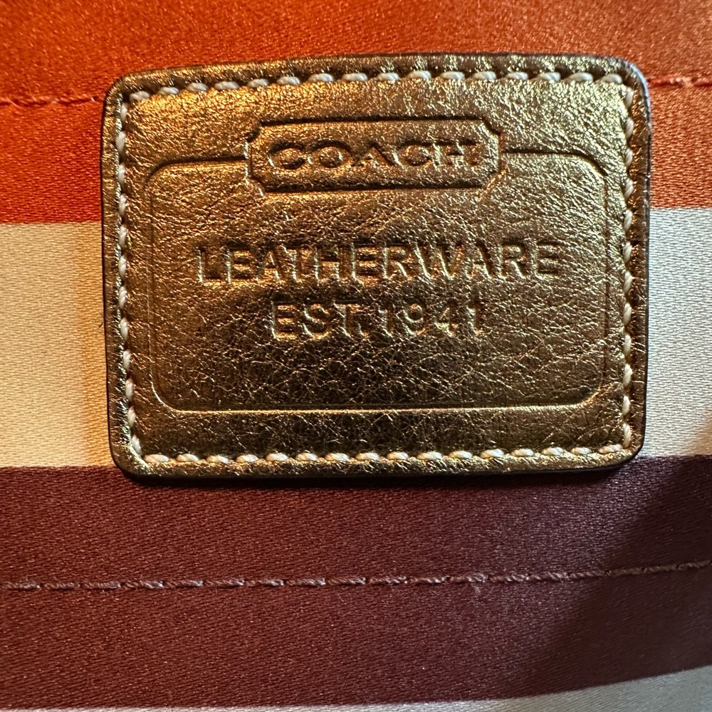Giftible New iconic 2007 Large Coach legacy tote green orange , blue stripes - Picture 12 of 12